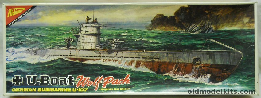 Nichimo 1/200 U-Boat Type IXB  Wolfpack U-107 Submarine Motorized - With Mabuchi Motor, U-2009-500 plastic model kit